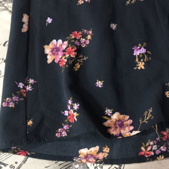 Bobeau Floral Midi Skirt - Picture 4 of 5